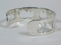 ���N���b�N����Ɗg�債�܂�