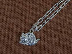 ���N���b�N����Ɗg�債�܂�