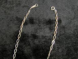 ���N���b�N����Ɗg�債�܂�