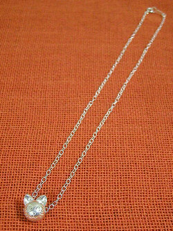 ���N���b�N����Ɗg�債�܂�