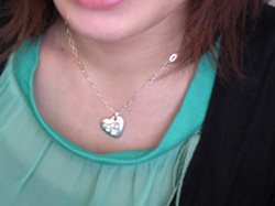 ���N���b�N����Ɗg�債�܂�