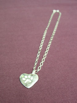 ���N���b�N����Ɗg�債�܂�