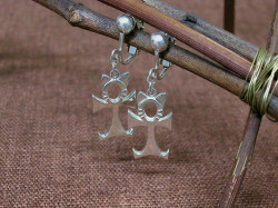 ���N���b�N����Ɗg�債�܂�