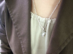 ���N���b�N����Ɗg�債�܂�